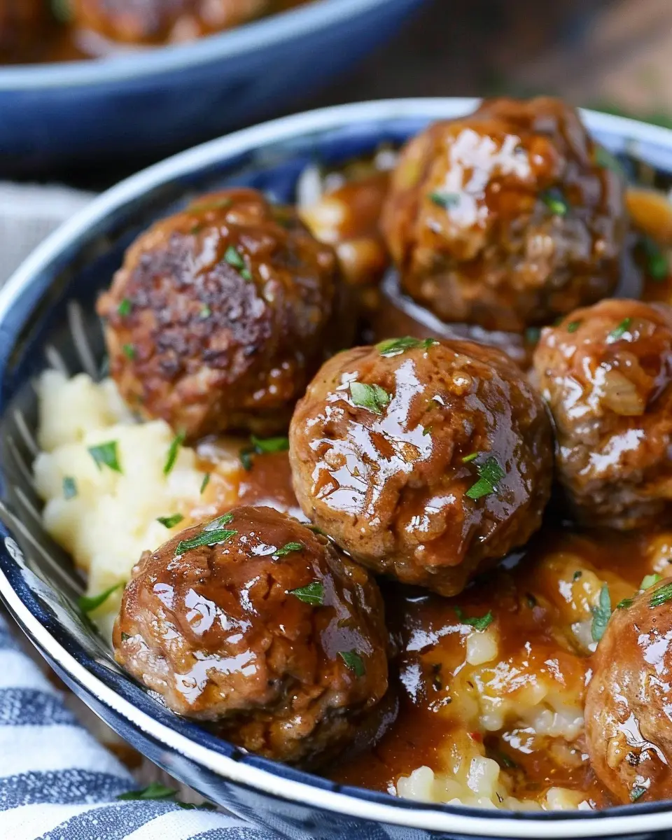 Slow Cooker Salisbury Steak Meatballs: Easy Comfort Food Delight